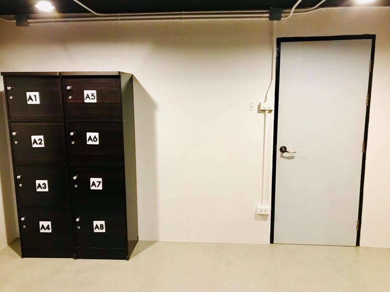 New Warm Light Hostel Чиангмай Екстериор снимка
